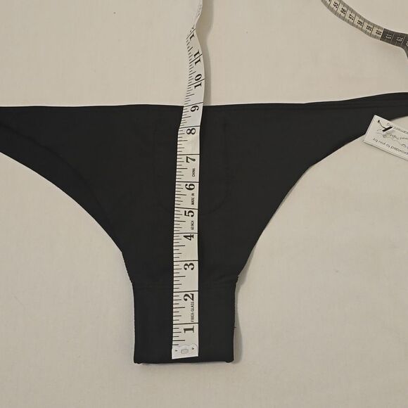 Blooms Prive Period Friendly Travel Cheeky Panty Black NWOT! - Picture 5 of 8